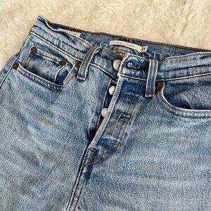 Levi's Wedgie straight jeans - size 24 - light wash